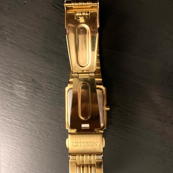 Citizen Quartz Vintage Gold Tone Watch Rectangle Dial w/ diamond at 12 o'clock! - Picture 11 of 13